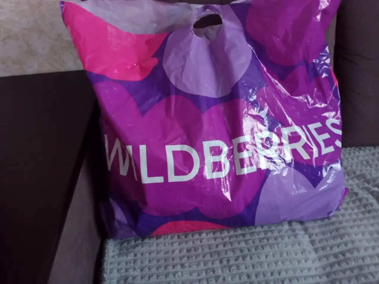 Продам большой пакет женской одежды - Женская одежда (Одежда) в Красноярск