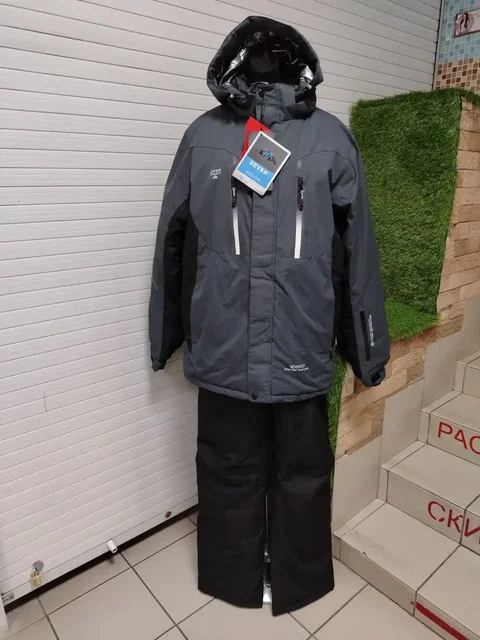 Мужские и женские куртки, костюмы - Верхняя одежда в Емельяново