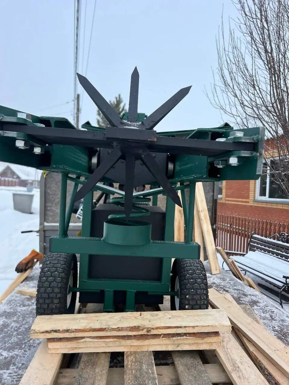 Продам новый дровокол - Барахолка в Емельяново