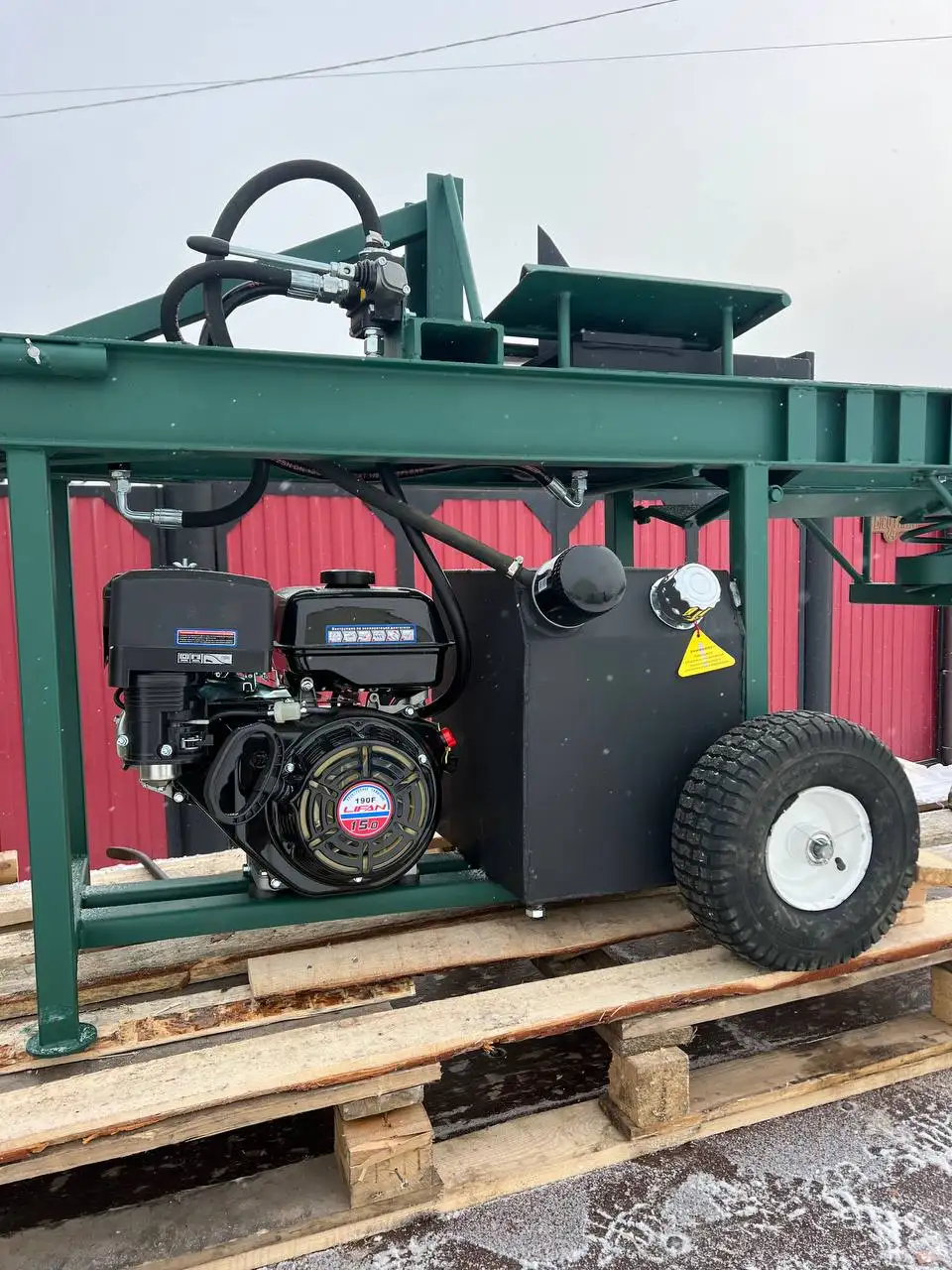 Продам новый дровокол - Барахолка в Емельяново