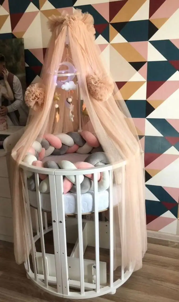 Продам детскую кровать с матрасами и постельными принадлежностями - Детская мебель (Товары для детей) в Красноярск