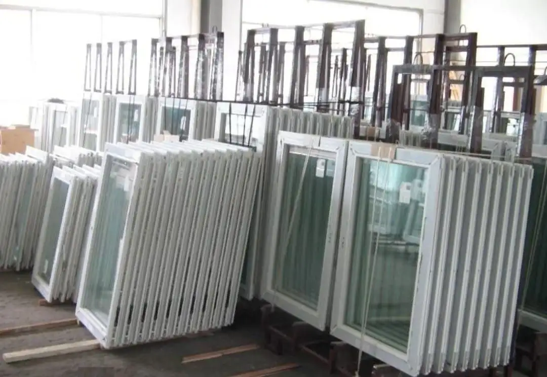 Пластиковые окна и услуги по установке - Ремонт и строительство (Услуги) в Красноярск