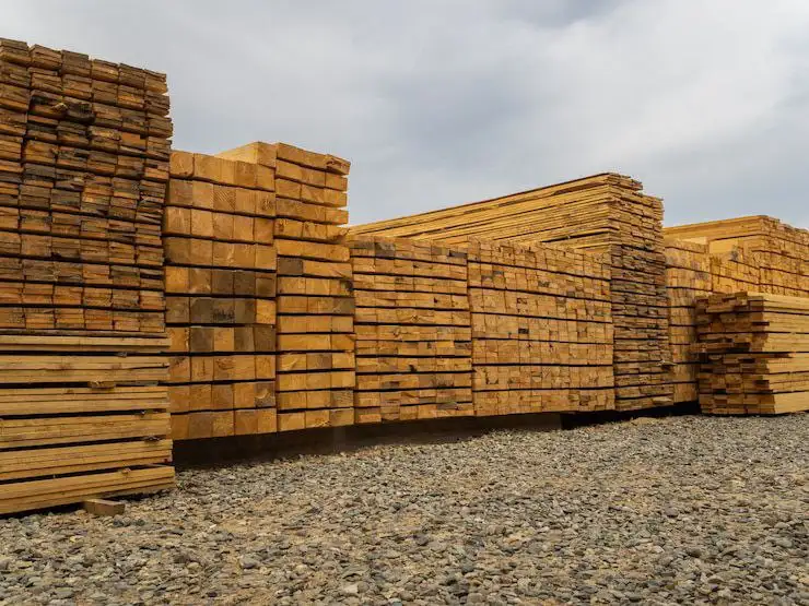 Пиломатериалы от производителя в Емельяново и Красноярске - Строительные материалы (Для дома и дачи) в Красноярск