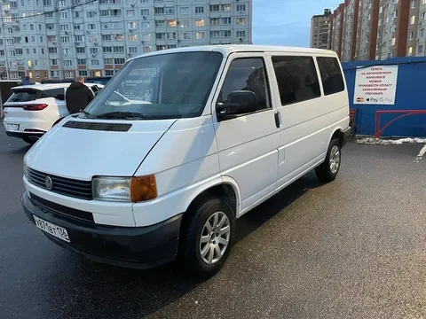 Продажа Volkswagen Transporter 1995 года - Грузовики и фургоны в Емельяново