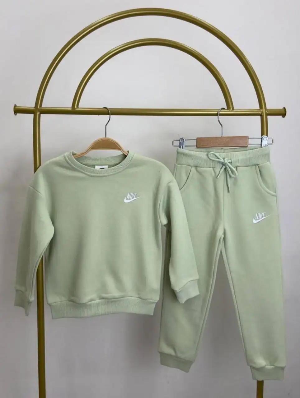 Детский костюм NIKE размер 110 см - Детская одежда (Одежда) в Красноярск