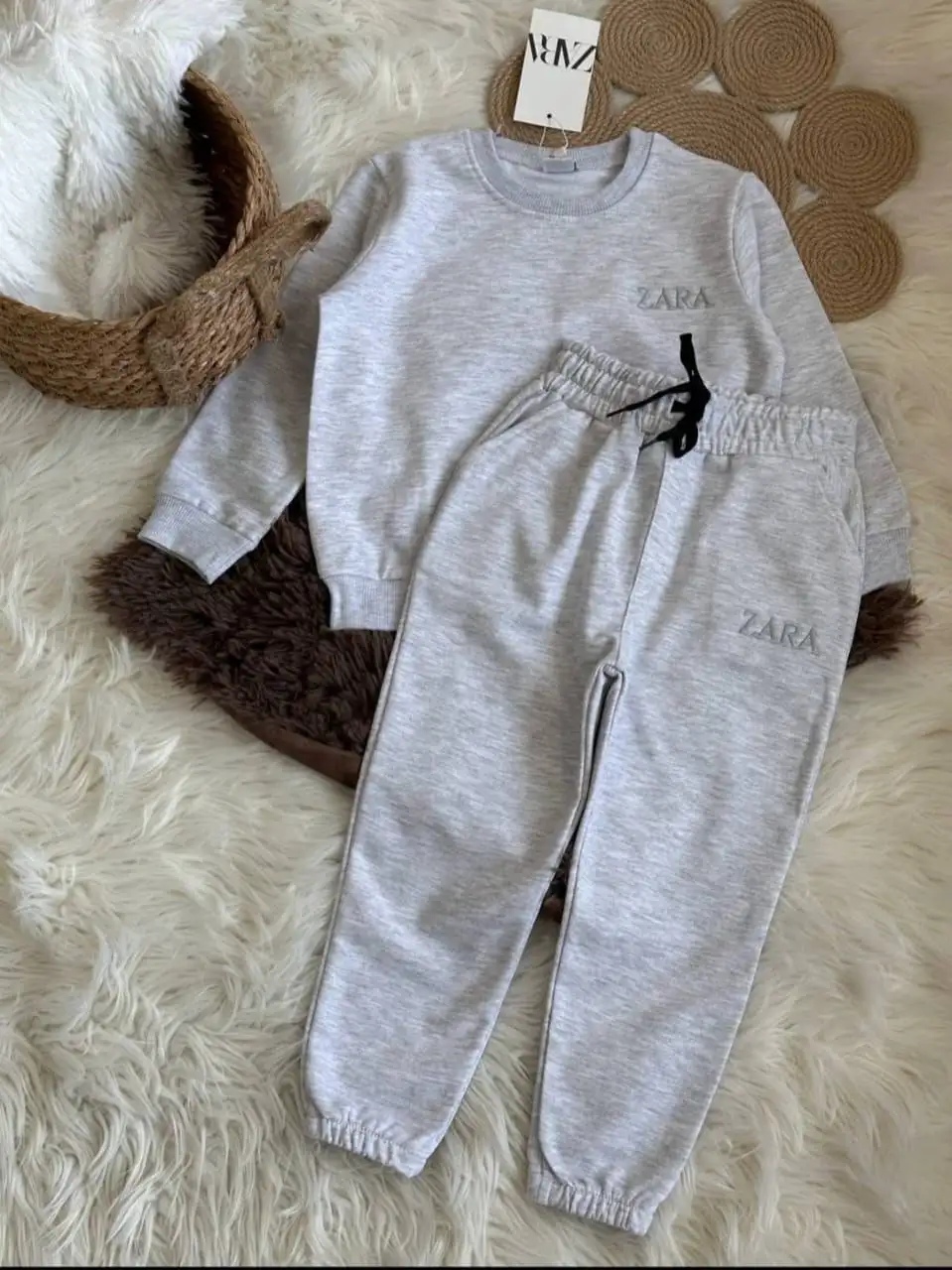 Костюм двойка Zara, размер 116 см, производство Турция - Детская одежда (Одежда) в Красноярск