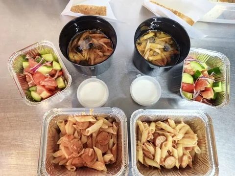 Комплексные обеды от кафе "Три томата" - Аренда транспорта в Красноярск