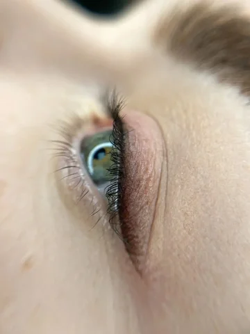 Услуги перманентного макияжа и косметологии - Уборка в Красноярск