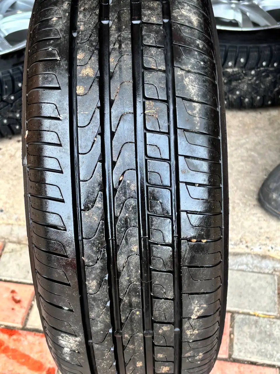 Продажа резины с японского автомобиля - Шины и диски (Авто) в Емельяново