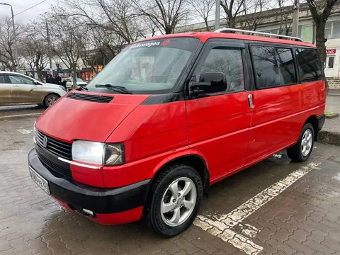 Volkswagen Transporter 2000 года с дизельным двигателем - Авто в Красноярск