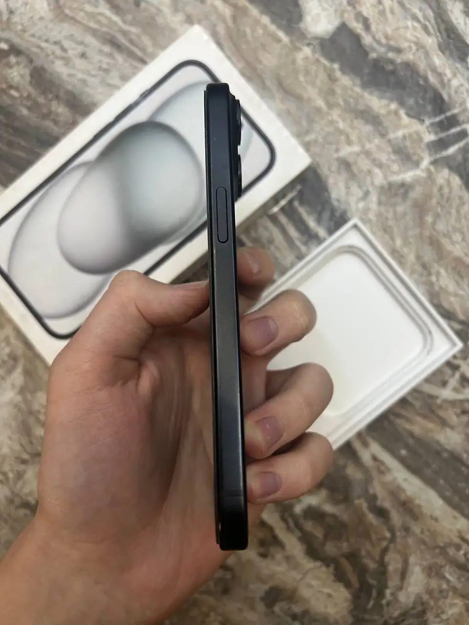 Продам iPhone 15 128гб 83% АКБ с защитой - Смартфоны (Электроника) в Красноярск