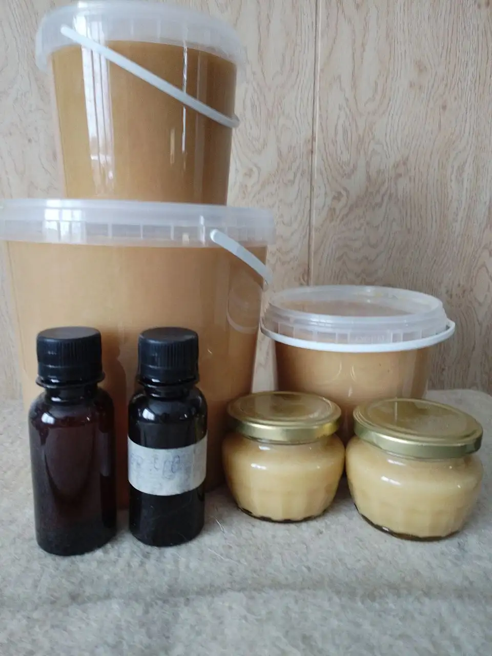 Продажа свежего меда и продуктов пчеловодства - Продукты питания (Барахолка) в Емельяново