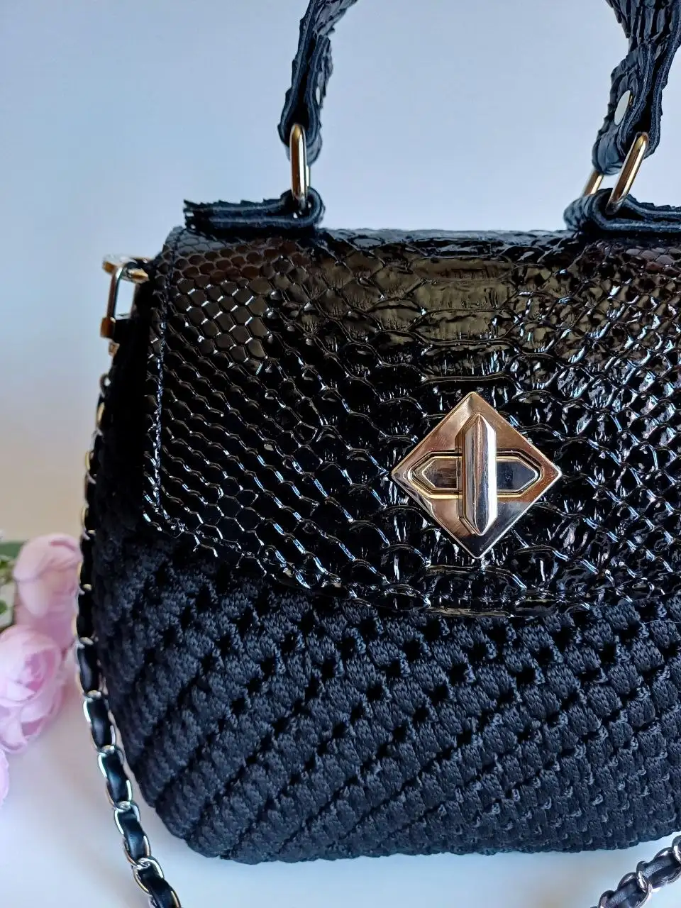 Маленькая чёрная сумочка ручной работы - Сумки и аксессуары (Одежда) в Емельяново