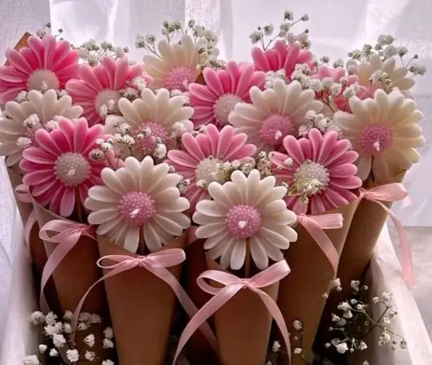 Цветок-свеча как подарок на выпускной - Подарки (Хобби и отдых) в Красноярск