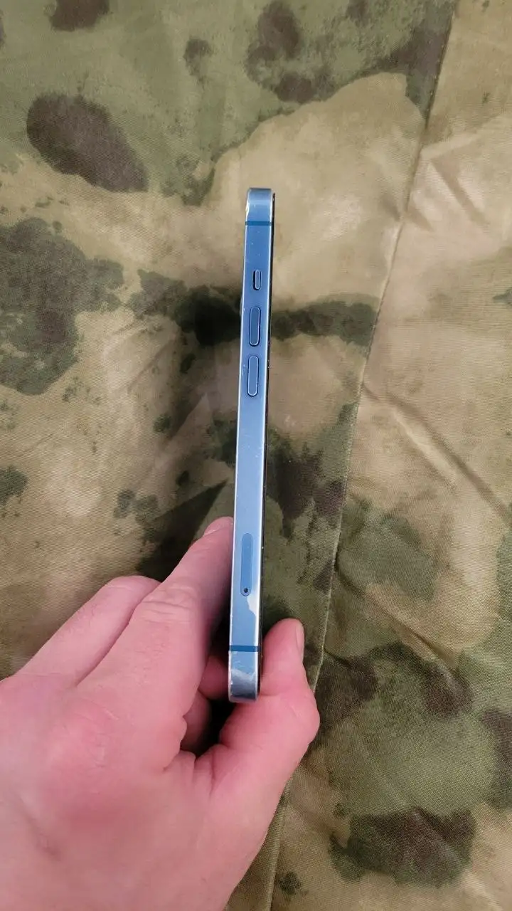 Продам iPhone 13 128GB - Смартфоны (Электроника) в Красноярск
