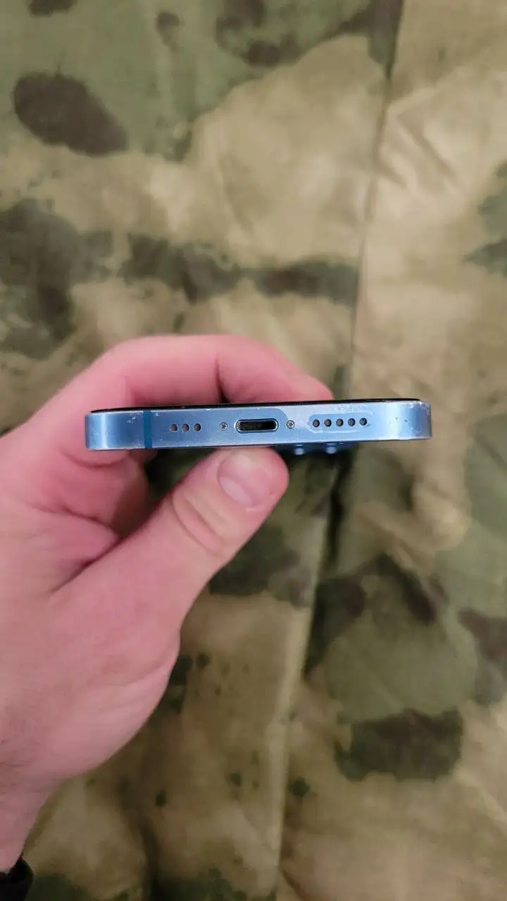 Продам iPhone 13 128GB - Смартфоны (Электроника) в Красноярск