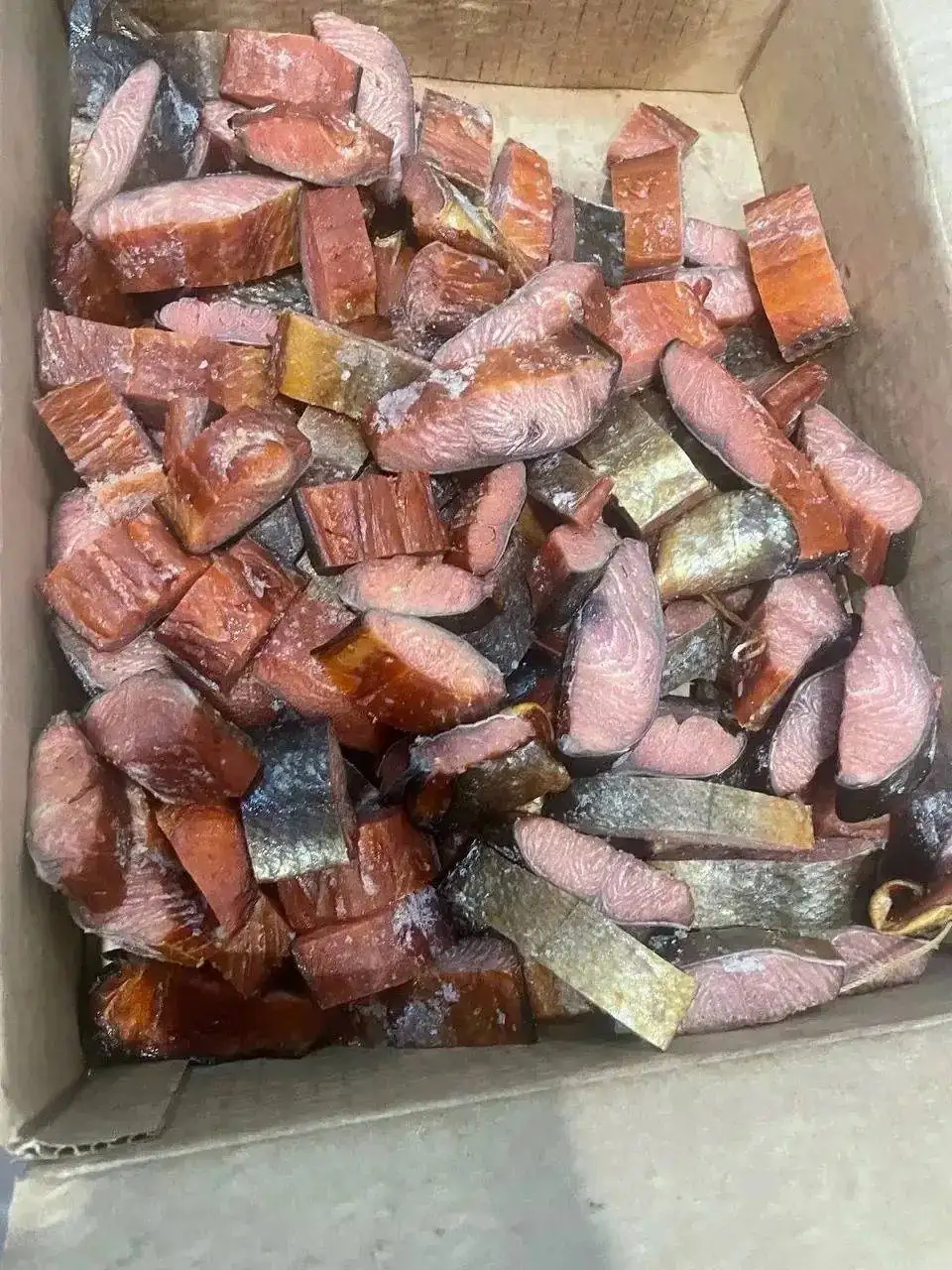 Продажа рыбы горячего/холодного копчения и вяленой в Емельяново - Продукты питания (Барахолка) в Емельяново