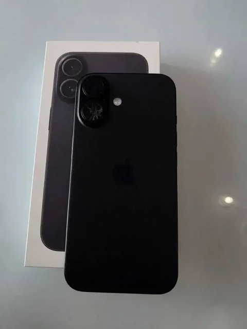 iPhone 17 256GB Чёрный - Компьютеры в Красноярск