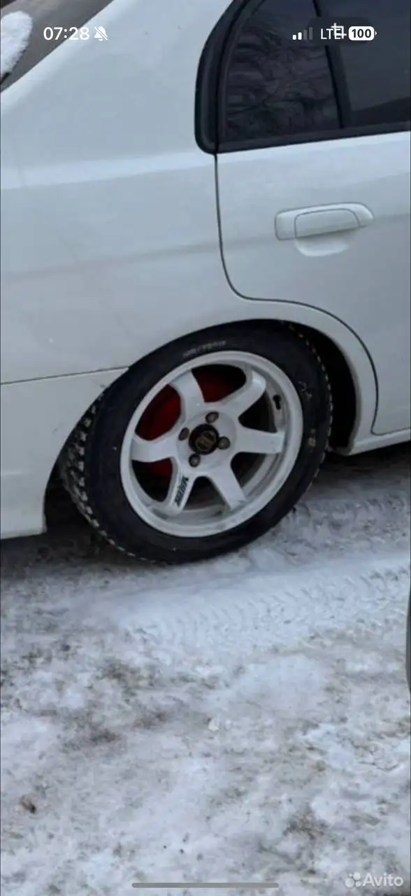 Комплект дисков Volk Racing TE37 R15 6.5j ET38 4x100 с резиной - Диски и шины (Авто) в Новосибирск
