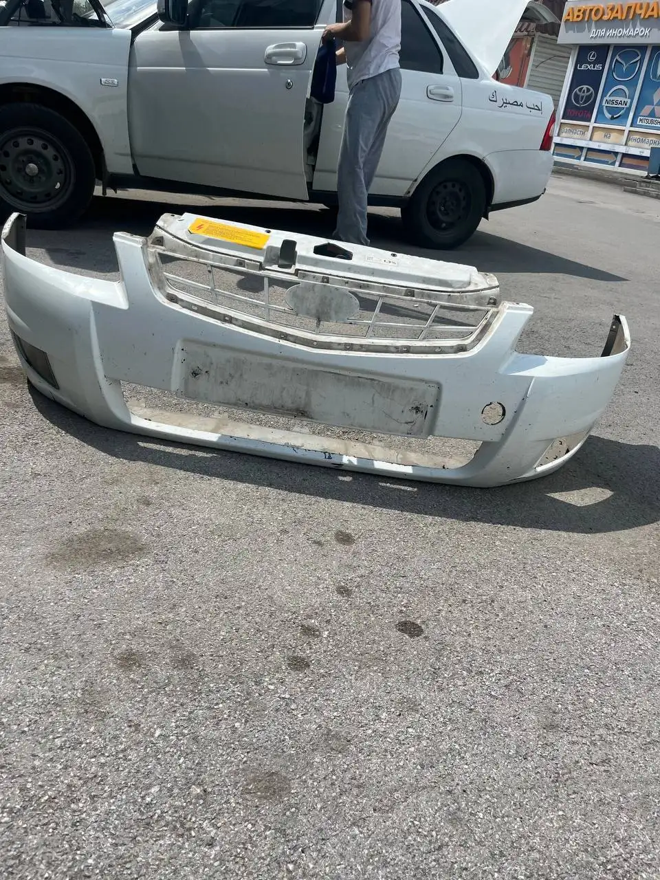 Передний бампер Приора 2 - Запчасти (Авто) в Новосибирск