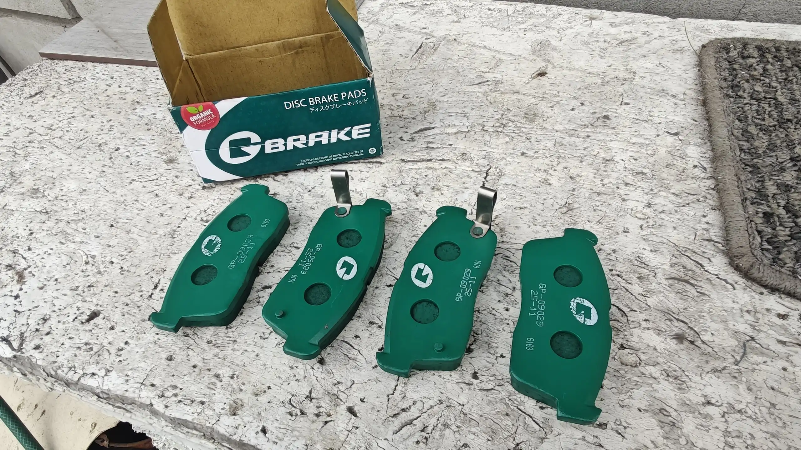 Колодки передние новые G-Brake - Запчасти и аксессуары (Авто) в Новосибирск