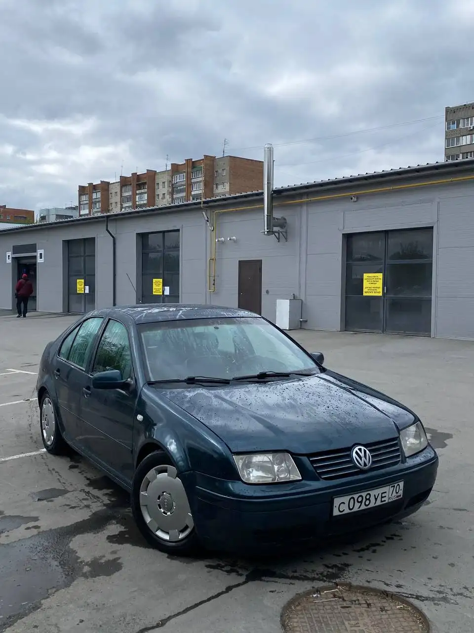 Volkswagen Jetta 1.8 Turbo механика 2001 - Car (Авто) в Новосибирск