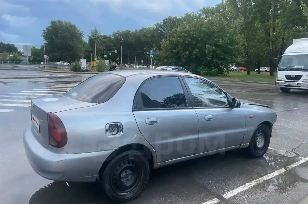 Жевролет Ланос - Легковые автомобили (Авто) в Новосибирск