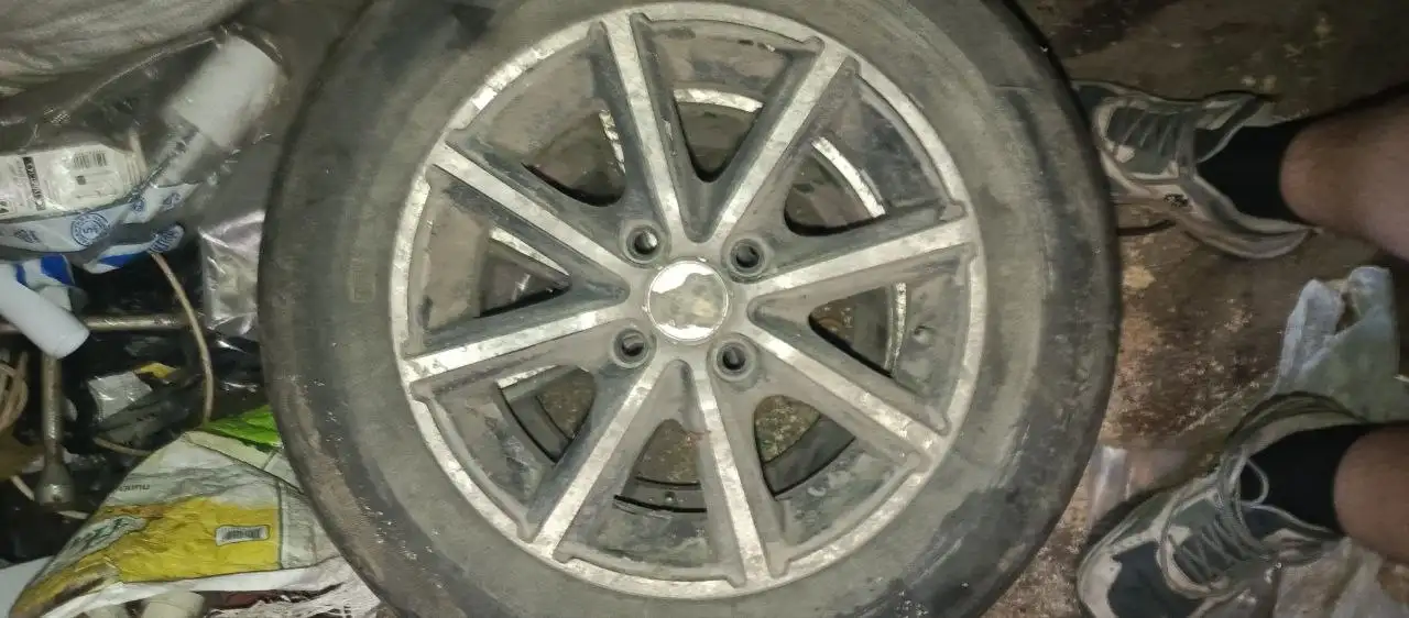 Продам диски R8 4x100 - Диски (Авто) в Новосибирск