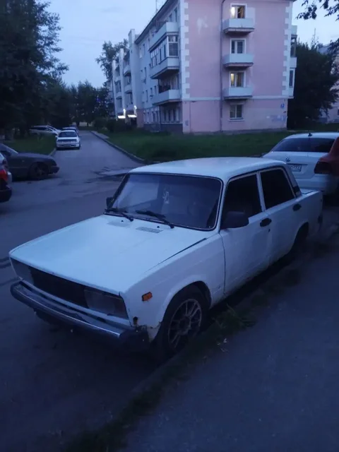 Продам ВАЗ 2105 2004 года с самоблоком - Двигатель в Новосибирск