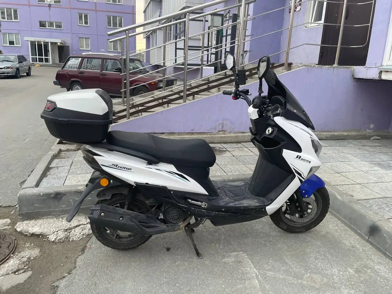 Продам скутер 49cc по документам по факту 150 - Барахолка в Новосибирск