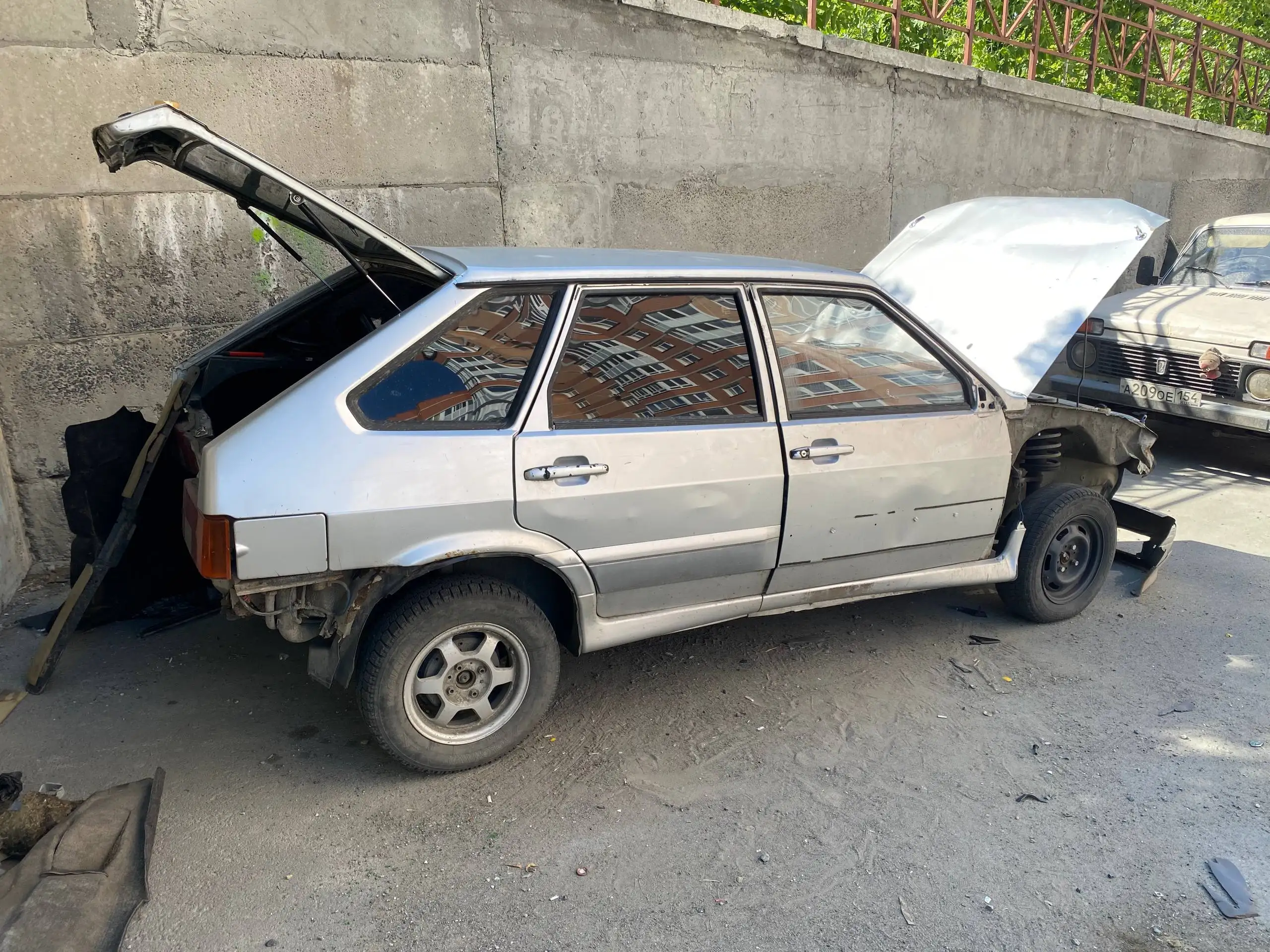 Продам ВАЗ 2114 без двигателя - Легковые автомобили (Авто) в Новосибирск
