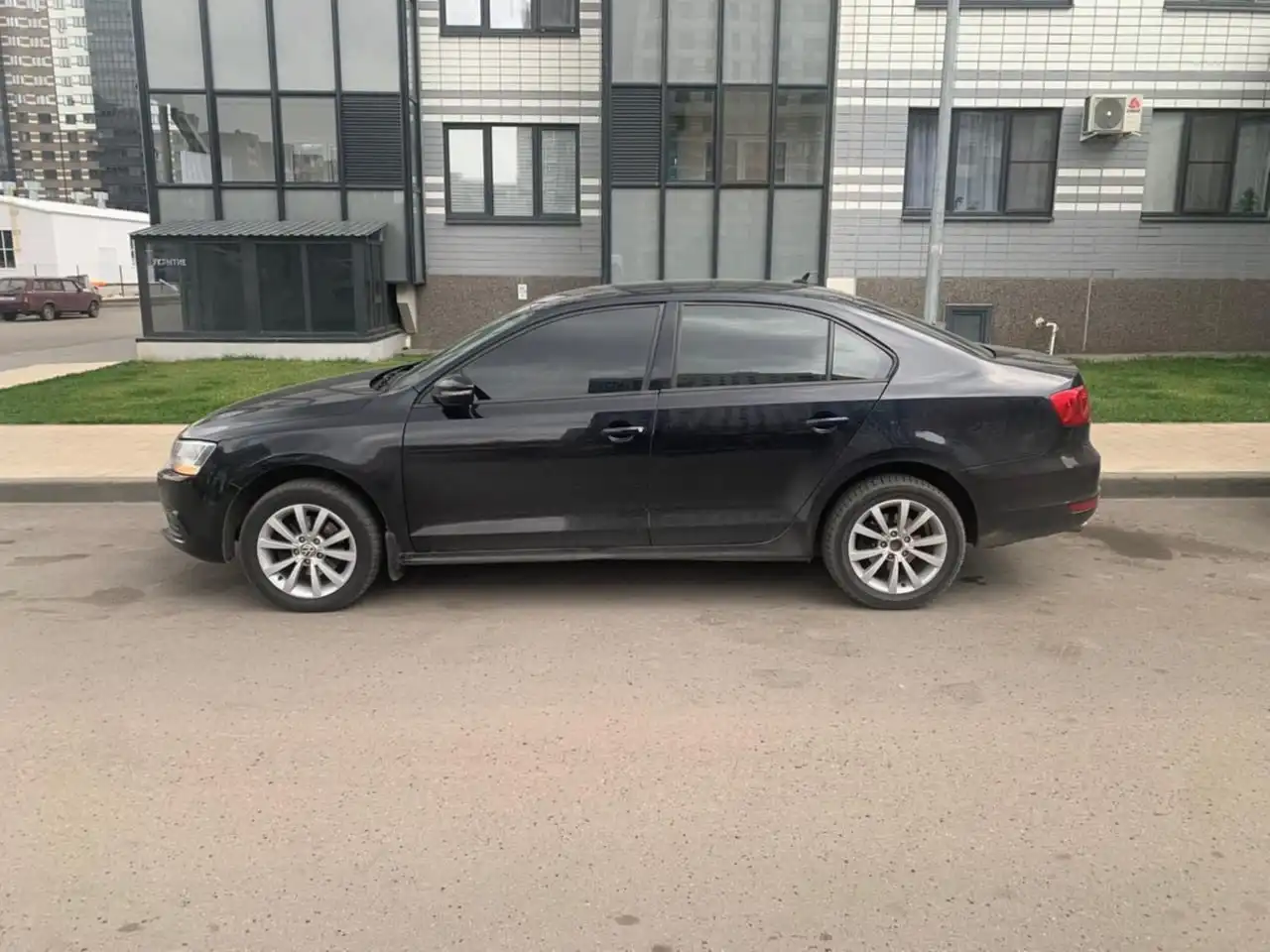 VOLKSWAGEN JETTA 2012 на торгах по банкротству