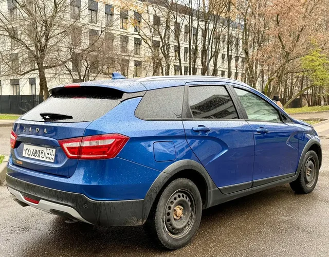 Продажа LADA VESTA Cross 2021 года - Авто в Москва