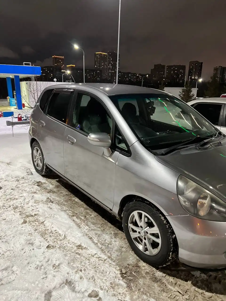 Продается Хонда Фит 2005 года