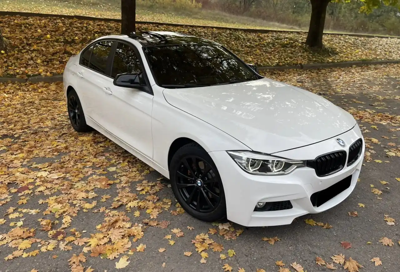 BMW 3 Series 2018 с пробегом 97 000 км