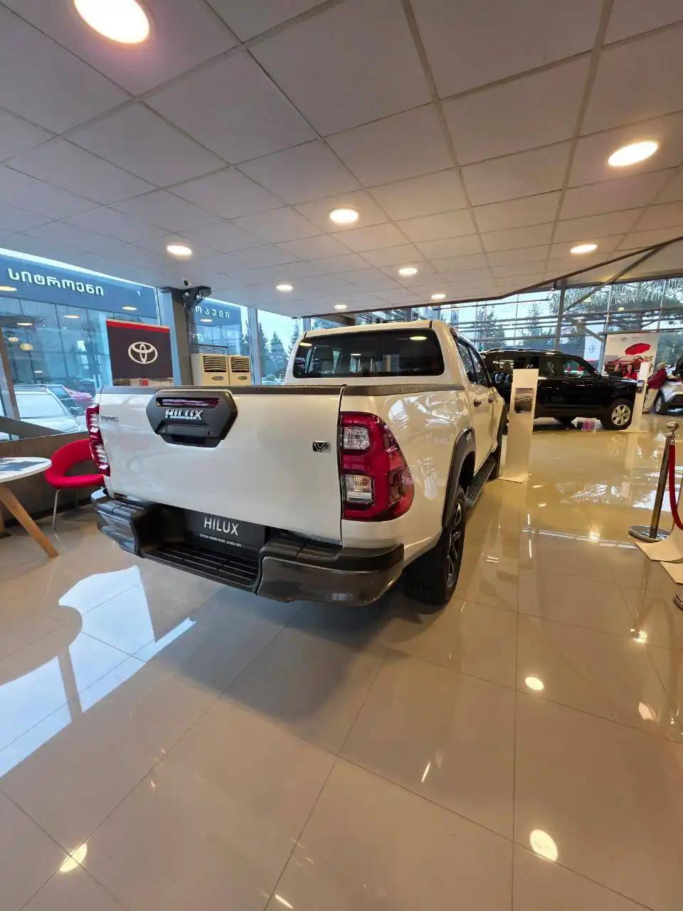 Toyota Hilux 2025 полный привод 2.4 дизель