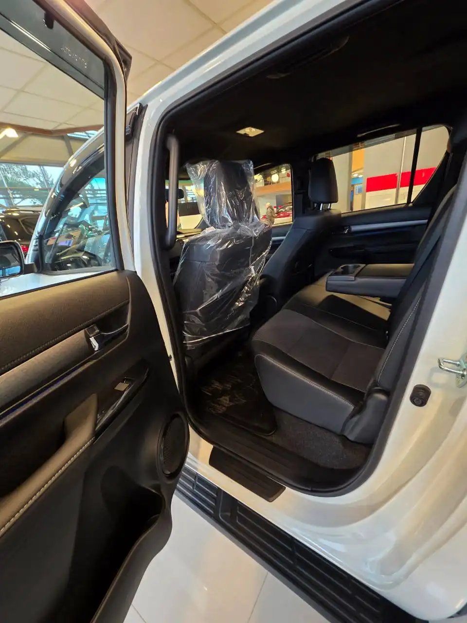 Toyota Hilux 2025 полный привод 2.4 дизель