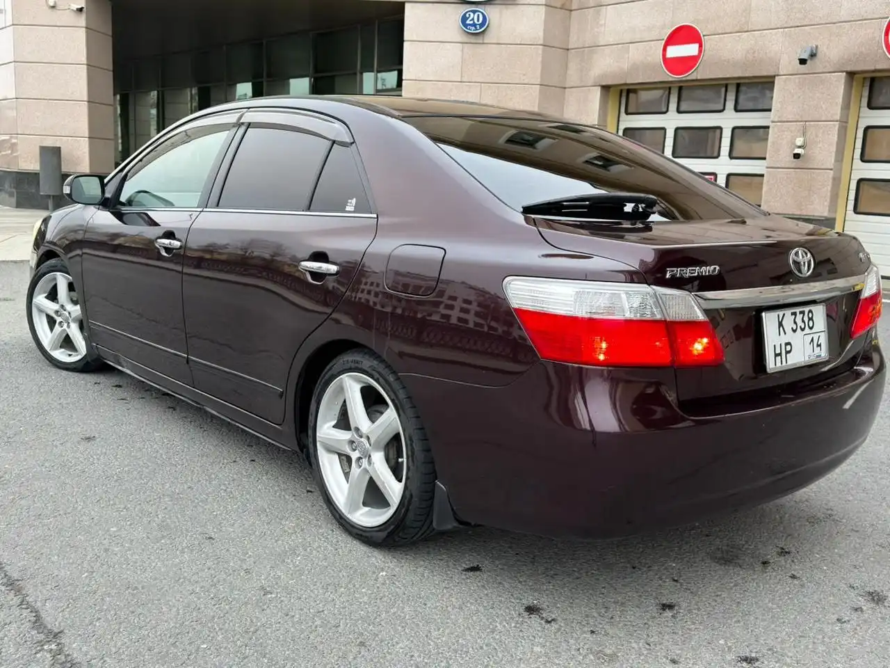 Toyota Premio 2010 года в Москве