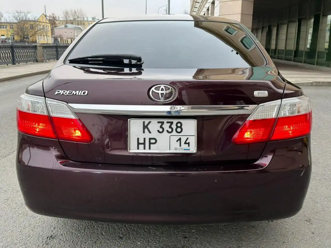 Toyota Premio 2010 года в Москве