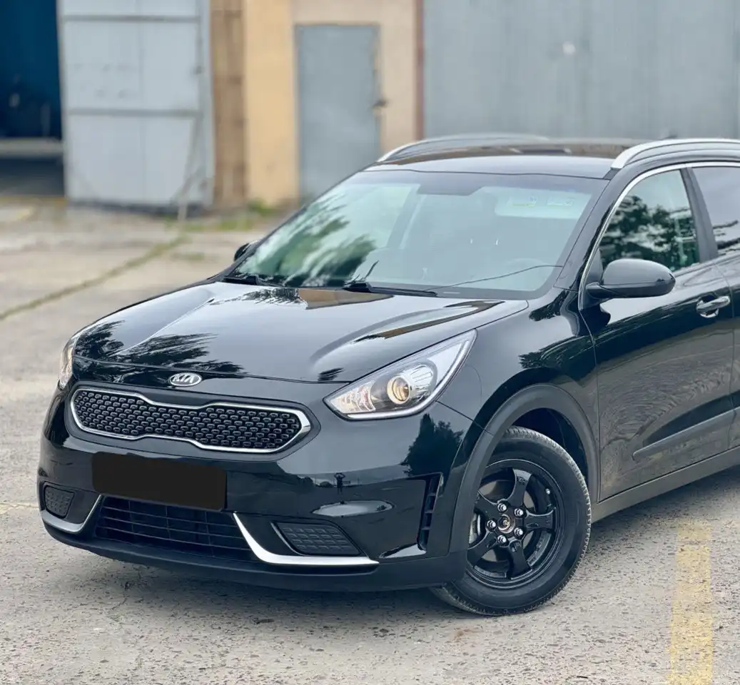 Kia Niro 2018 автомат, бензин 1.6