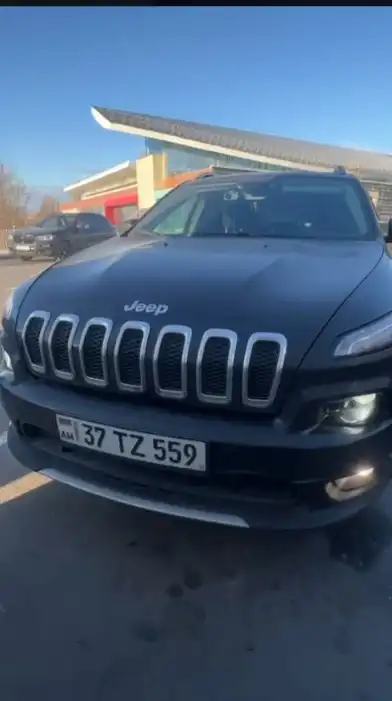 Jeep Cherokee 2017 2.4 AT AWD