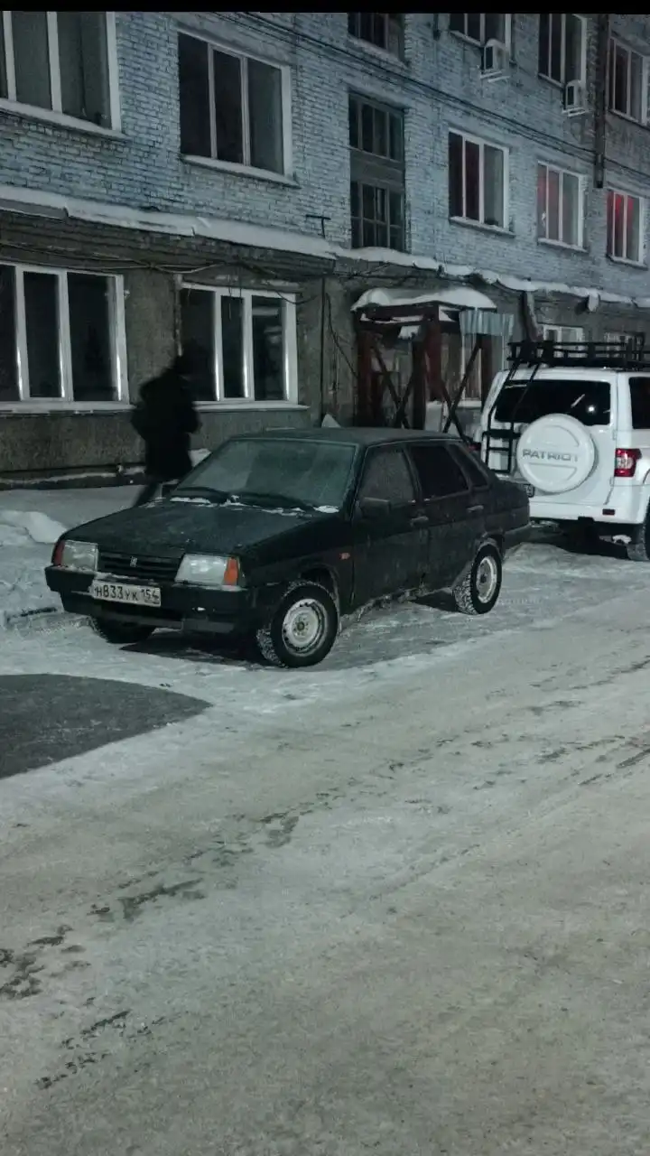 Продажа автомобиля 2004 года в Новосибирске