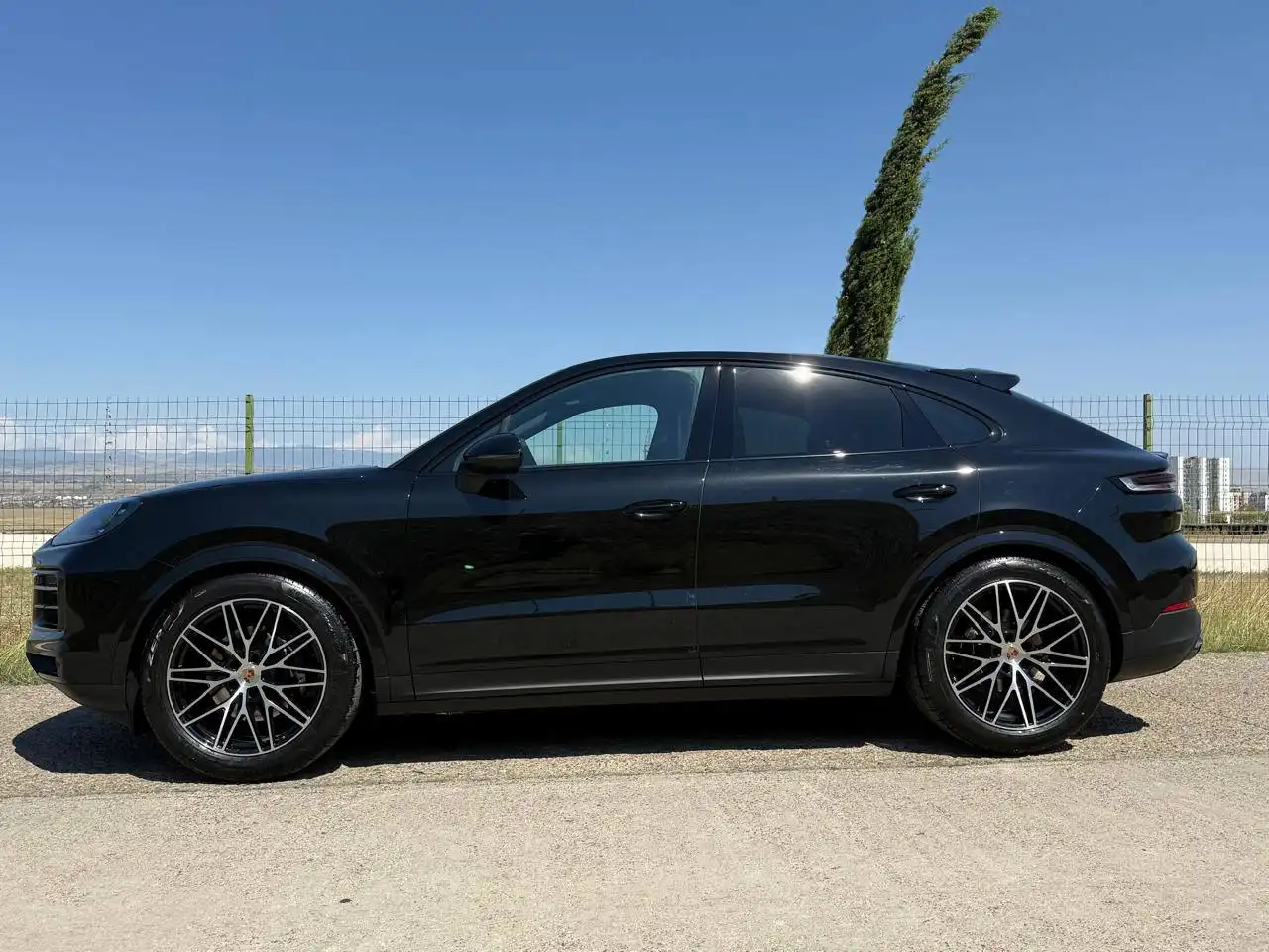 Porsche Cayenne 2025 года в хорошей комплектации