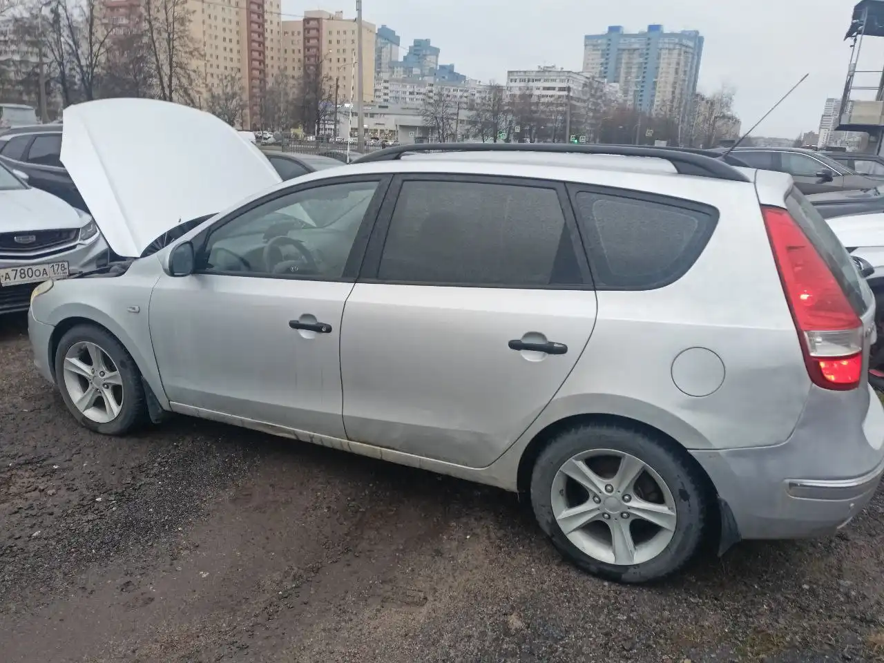 HYUNDAI I30 CW 2008 года на торгах по банкротству в Санкт-Петербурге