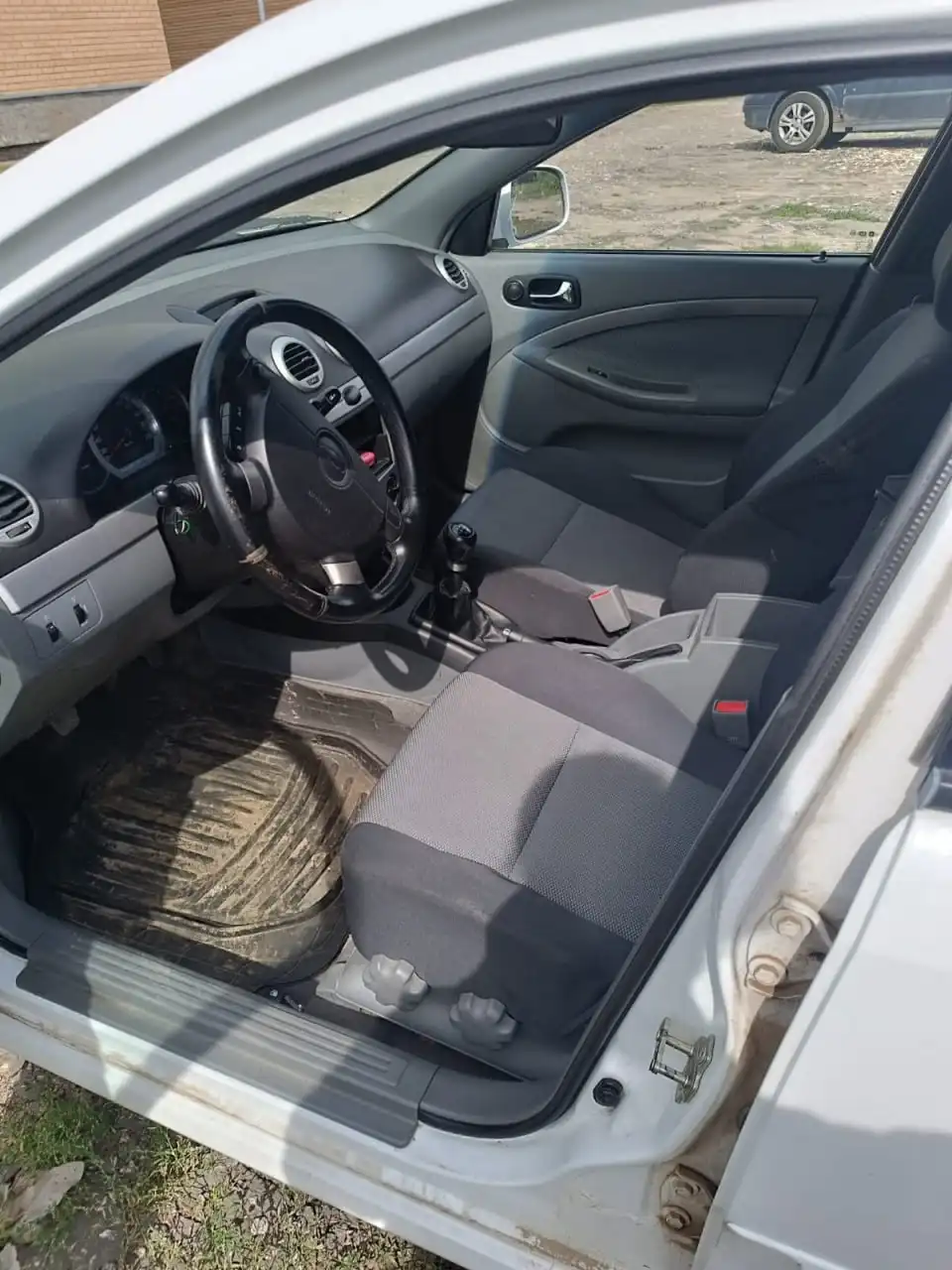 CHEVROLET LACETTI 2011 года на торгах по банкротству