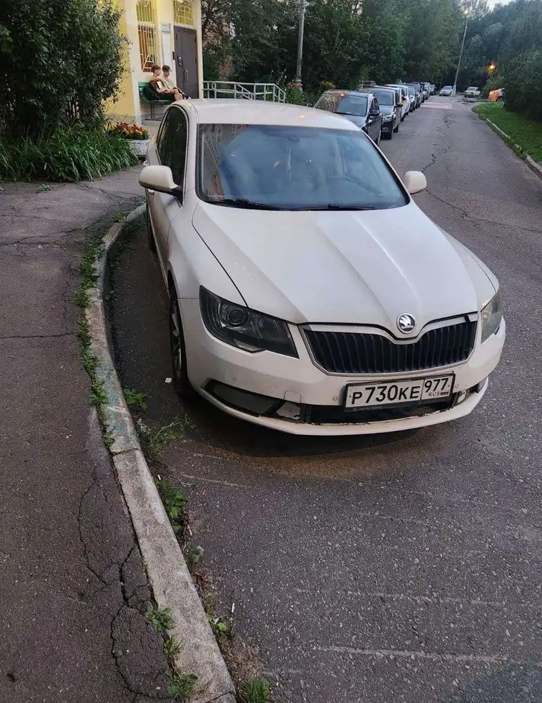 Skoda Superb 2013 на торгах по банкротству
