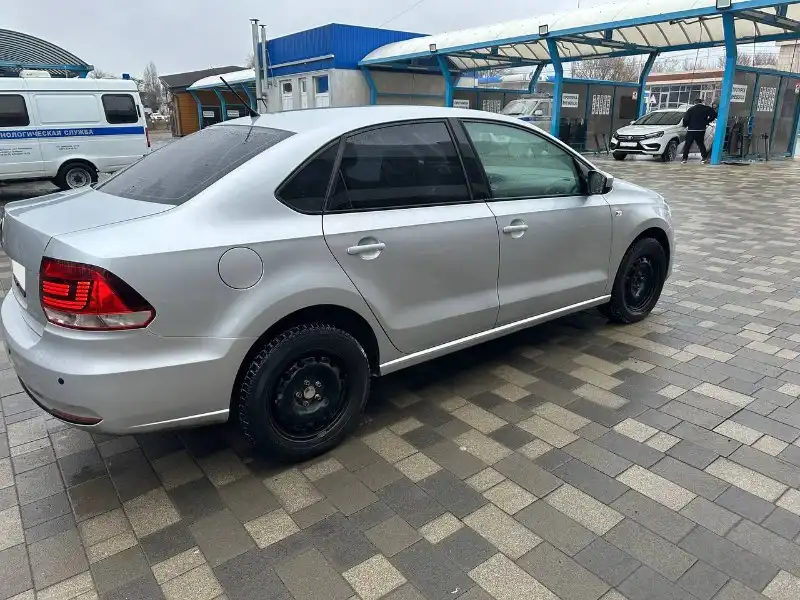 Volkswagen Polo 2015 года