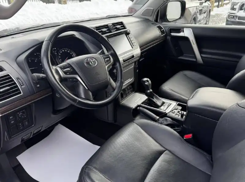 Toyota Land Cruiser Prado 2018 2.8D АТ - Внедорожники (Авто) в Новосибирск