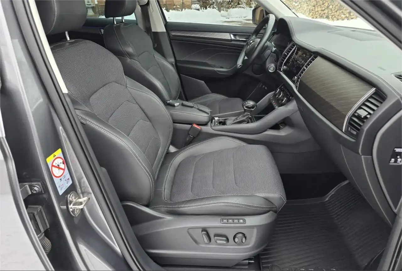 Продам Skoda Kodiaq 2022 года в отличном состоянии - Авто в Новосибирск