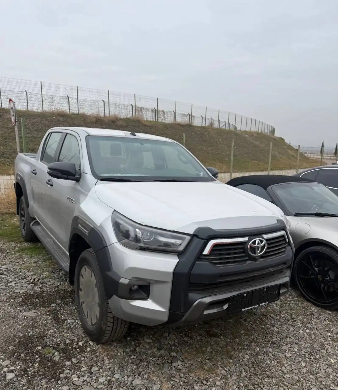 Toyota Hilux 2025 года, полный привод, 2.4 дизель, механика - Легковые автомобили (Авто) в Новосибирск